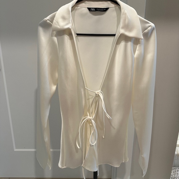Zara Satin Top - Picture 1 of 3
